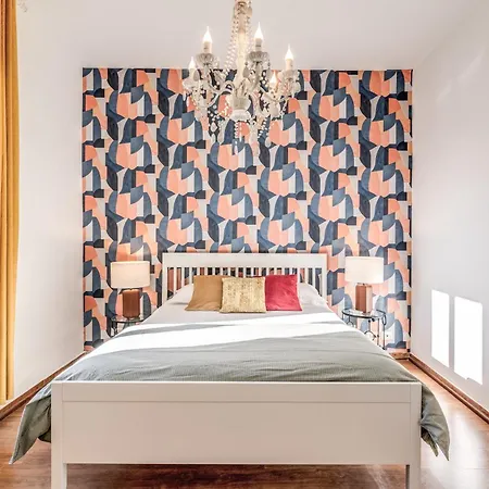 Spagna Glamour Life Penthouse