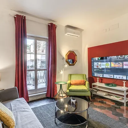 Aweshomeitaly - Spagna Glamour Life Penthouse Apartament *