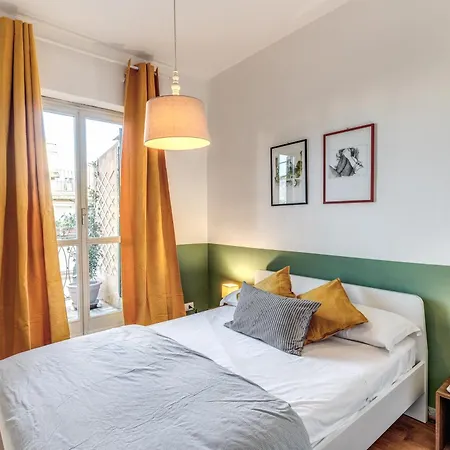 Aweshomeitaly - Spagna Glamour Life Penthouse Apartment
