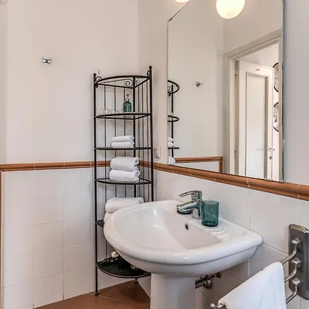 Aweshomeitaly - Spagna Glamour Life Penthouse *